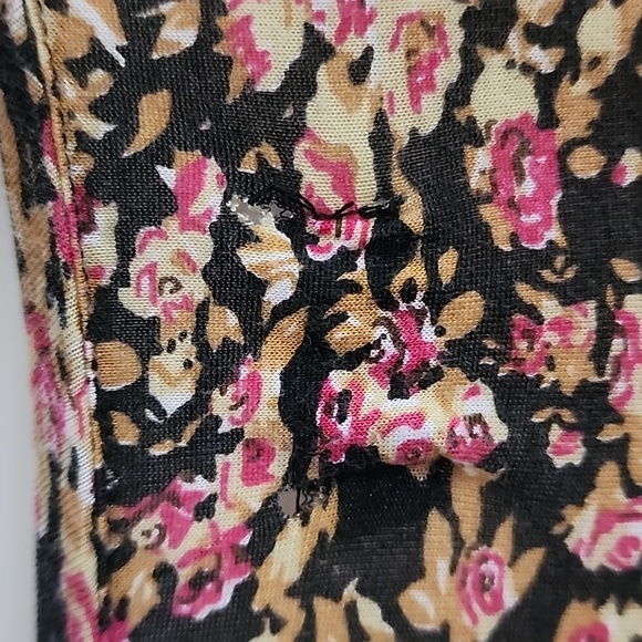 Volcom Oversized Floral Tunic - Picture 5 of 5